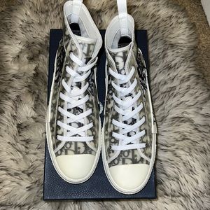 Door sneakers size 42